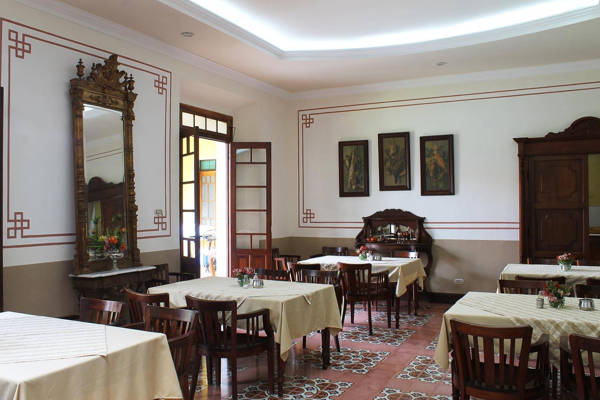 Hotel Aurora Antigua
