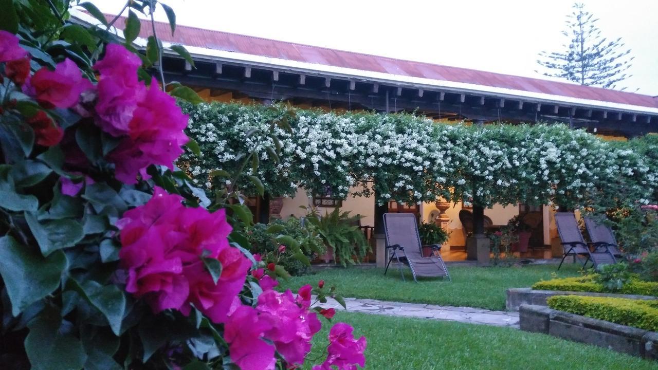 Aurora Hotel