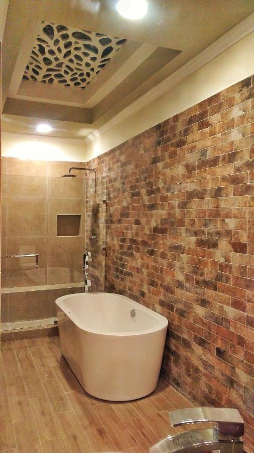Aurora Hotel 4*