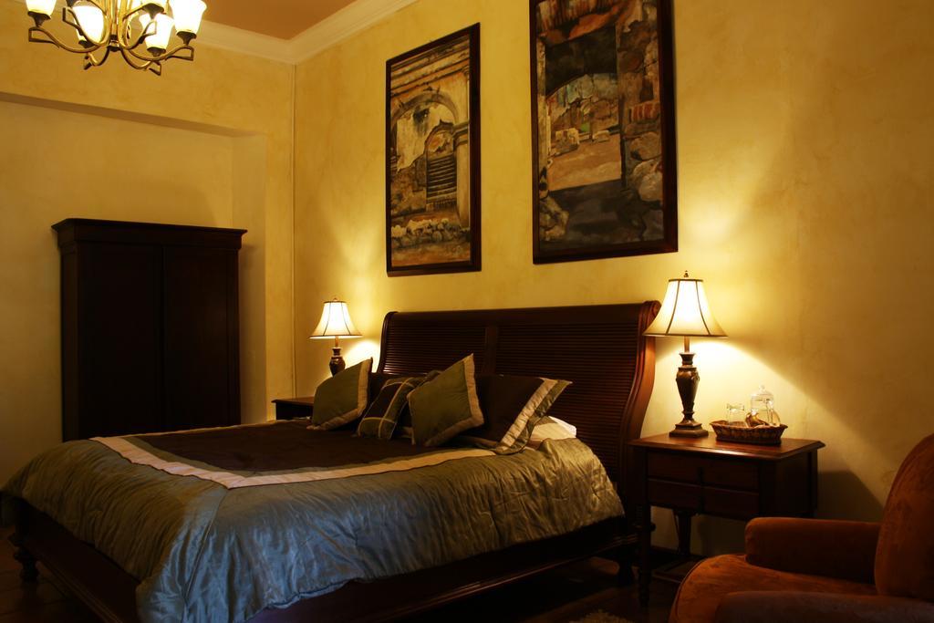 Aurora Hotel Antigua